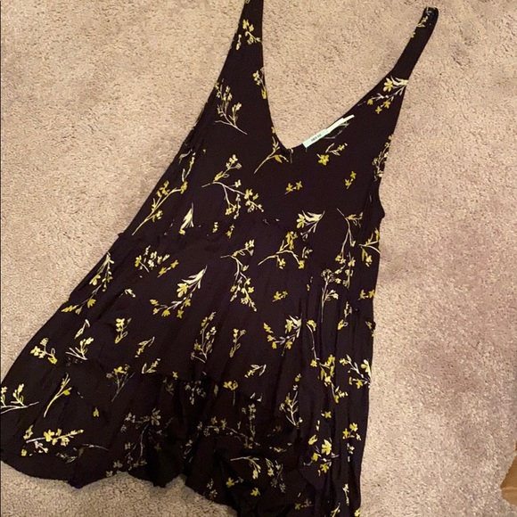 Flowery urban outfitters layering top - Picture 1 of 4